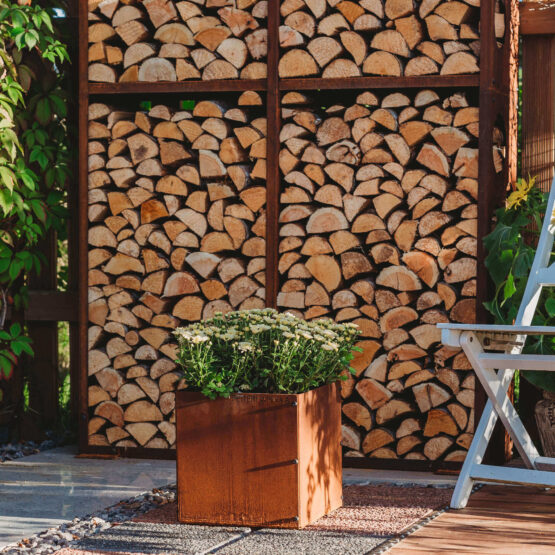 Petteri Wiimaa Jardinière en acier Corten Fiora S