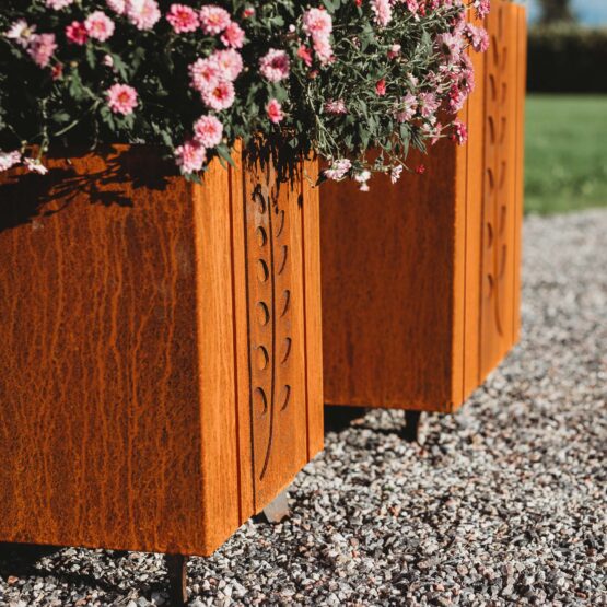 GrillSymbol Corten Steel Planter Fat Ballerina