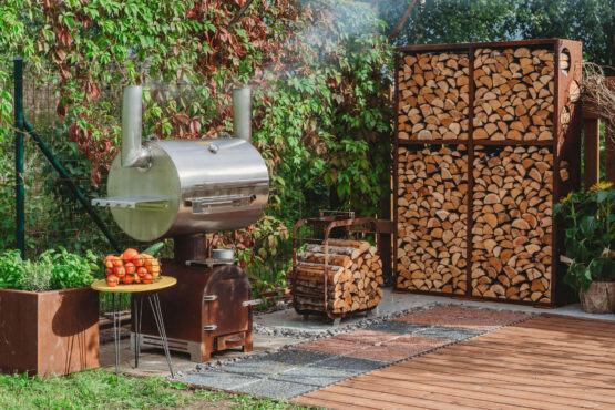 GrillSymbol Smoker Holzkohlegrill Smoky Beast Silver