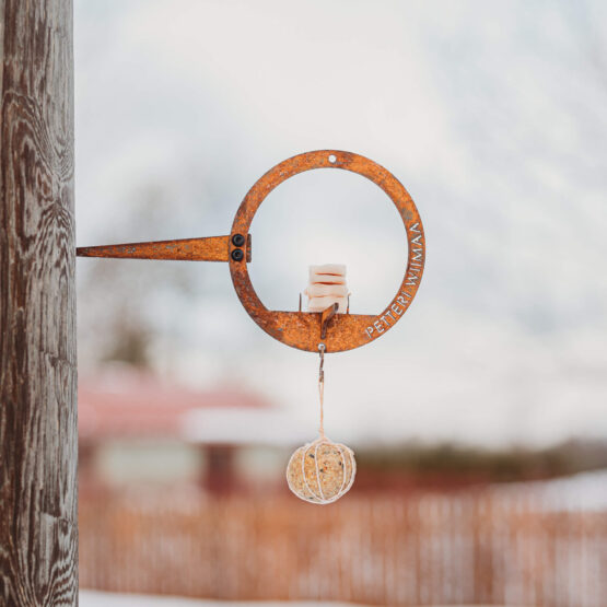 Petteri Wiimaa Bird Feeder Circle 1=2
