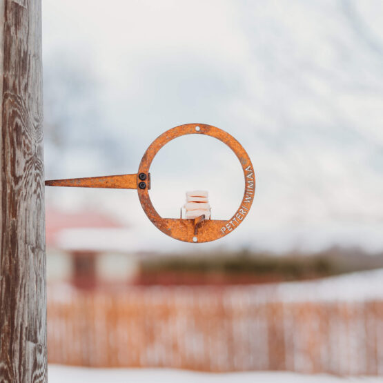 Petteri Wiimaa Bird Feeder Circle 1=2