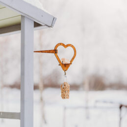 Petteri Wiimaa Bird Feeder Heart