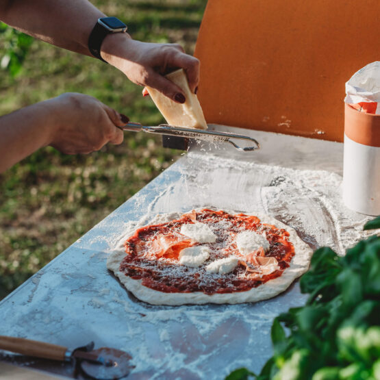 GrillSymbol Wood Fired Pizza Oven with Stand Pizzo-set