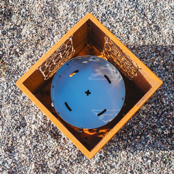 GrillSymbol Corten Steel Fire Pit Laterna